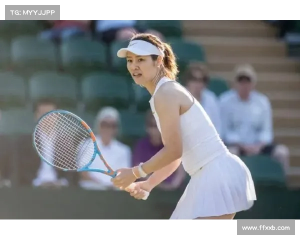 网球赛场背后的精彩瞬间与趣味花絮 揭秘运动员不为人知的另一面